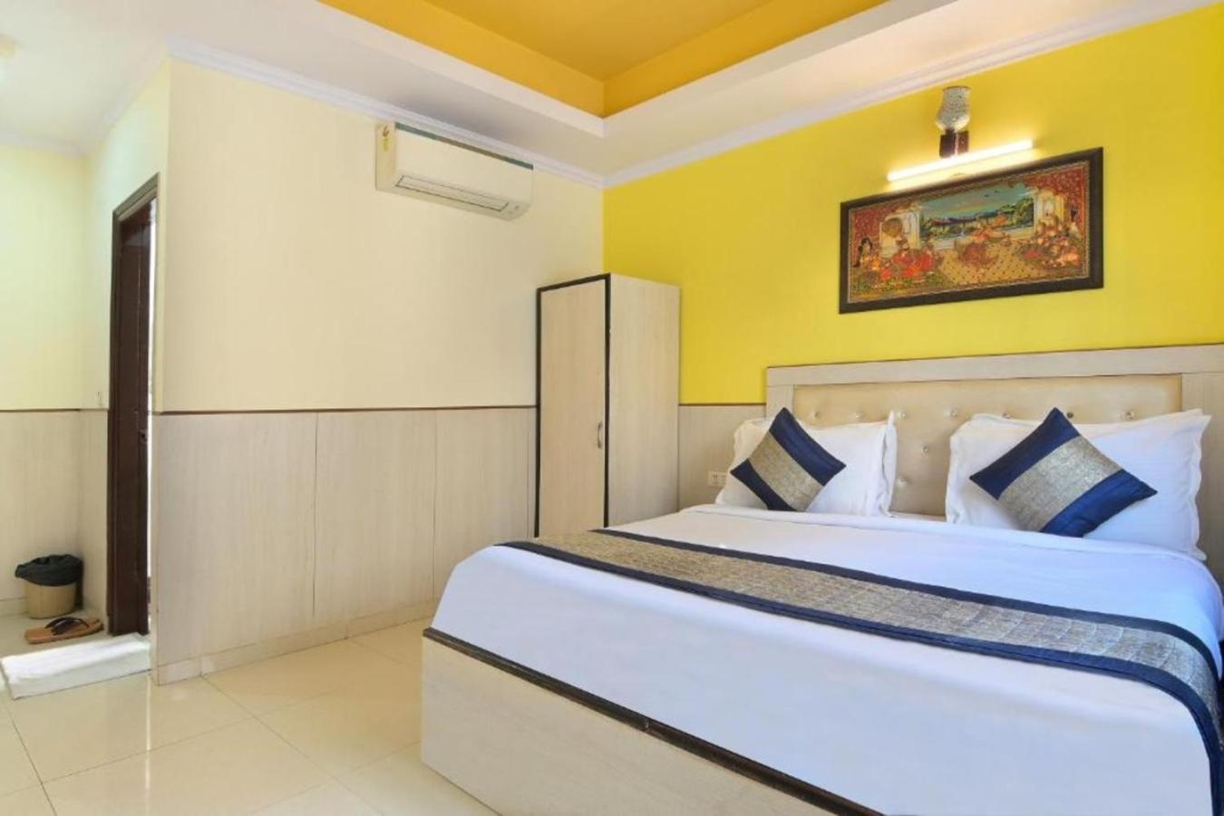 Castle Blue Near Igi Airport New Delhi