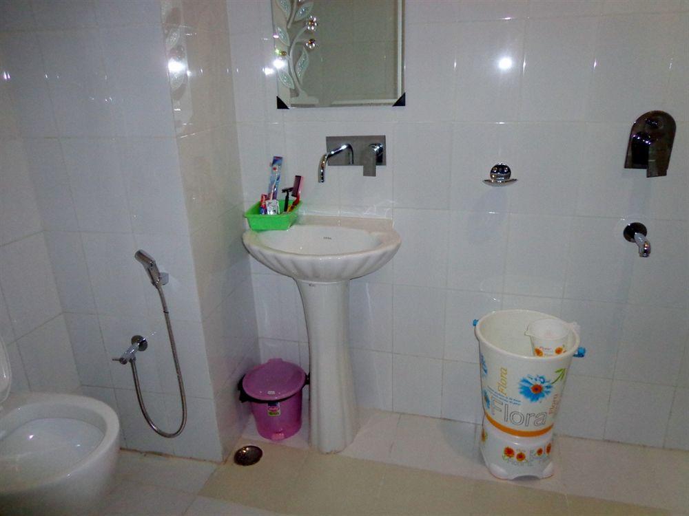 Hotel Castle Blue Near Igi Airport New Delhi