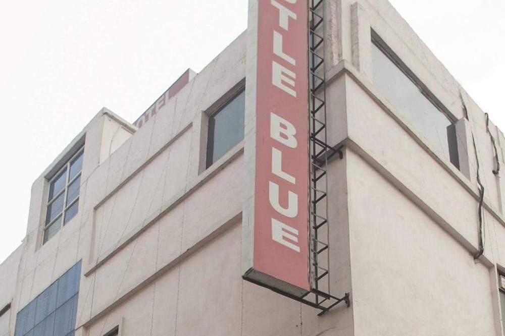 Hotel Castle Blue Near Igi Airport 3*