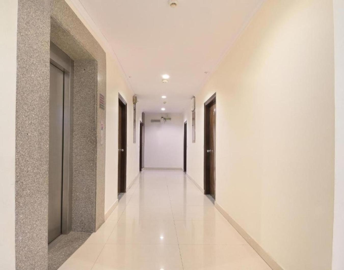 Castle Blue Near Igi Airport