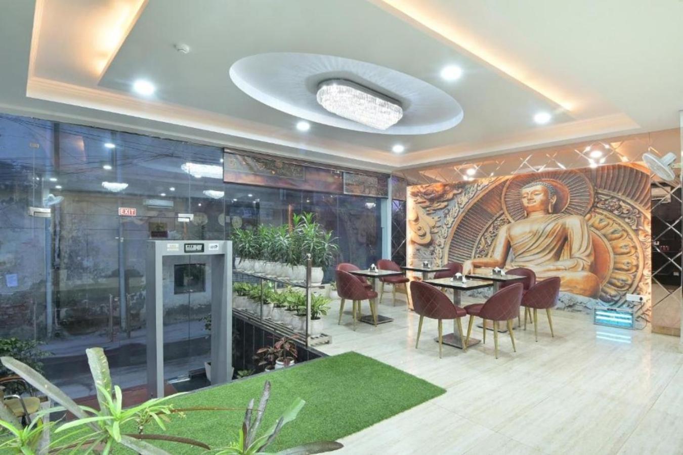 Castle Blue Near Igi Airport New Delhi