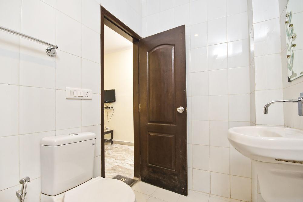 Hotel Castle Blue Near Igi Airport New Delhi