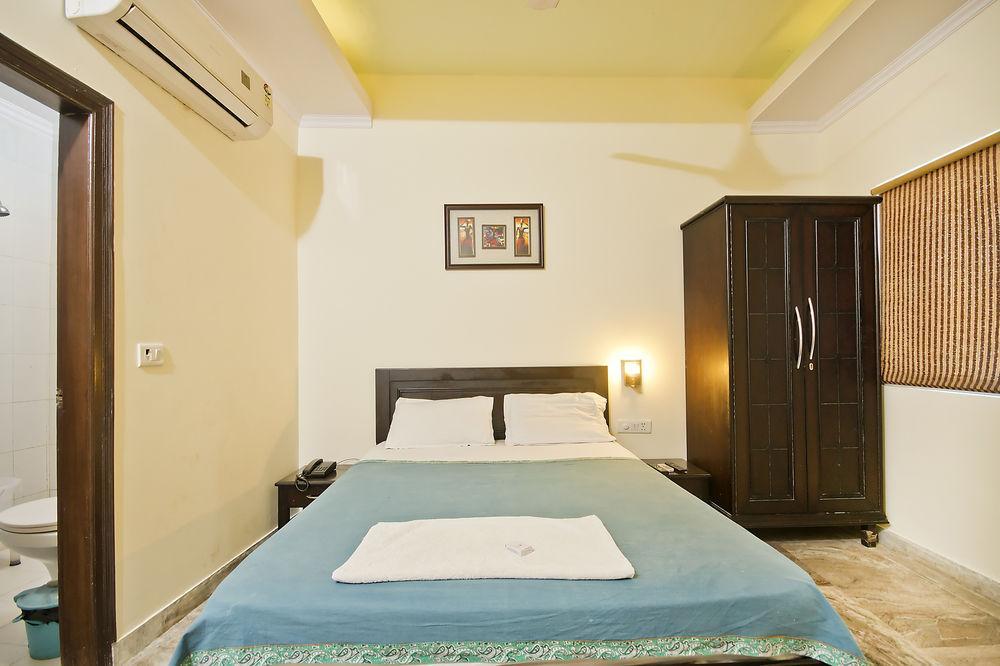 Castle Blue Near Igi Airport New Delhi