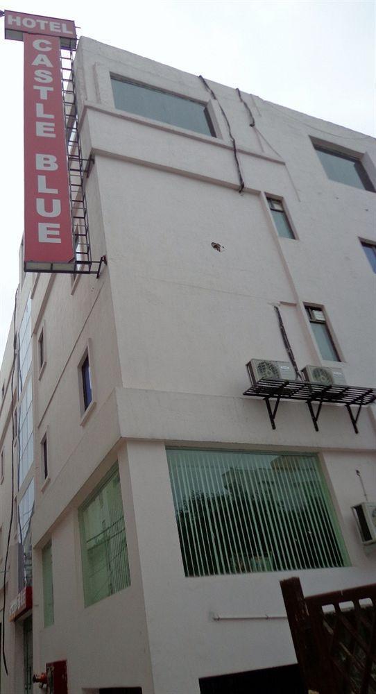 Hotel Castle Blue Near Igi Airport New Delhi